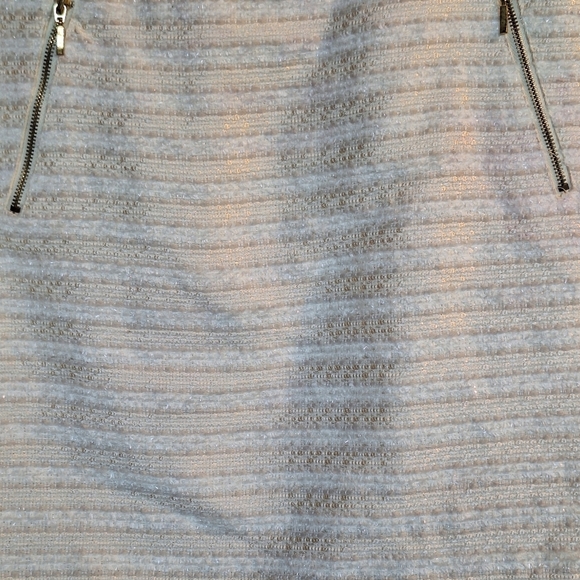 Love 21 Tweedy Skirt SzM Zip Back Vanilla/Creme Color Stripes Zip Pockets - Picture 5 of 8